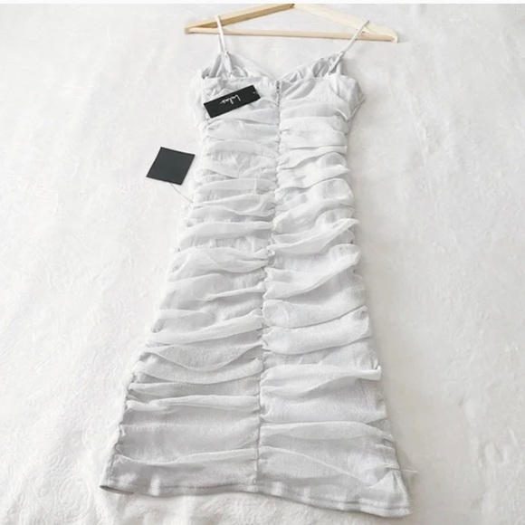 NWT Lulu’s Silver Ruched Mini Dress - Picture 8 of 10